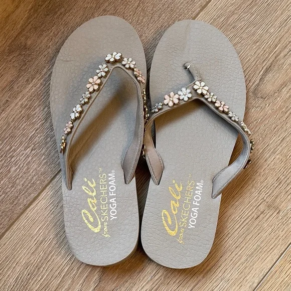 Cali By Skechers Meditation Daisy Delight Flip-Flops - Picture 2 of 6